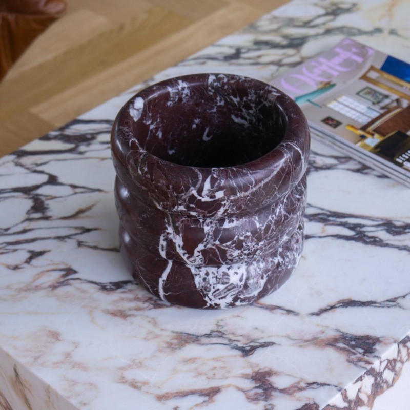 Red Marble Ribbed Ice Bucket - natural white veined stone texture detail